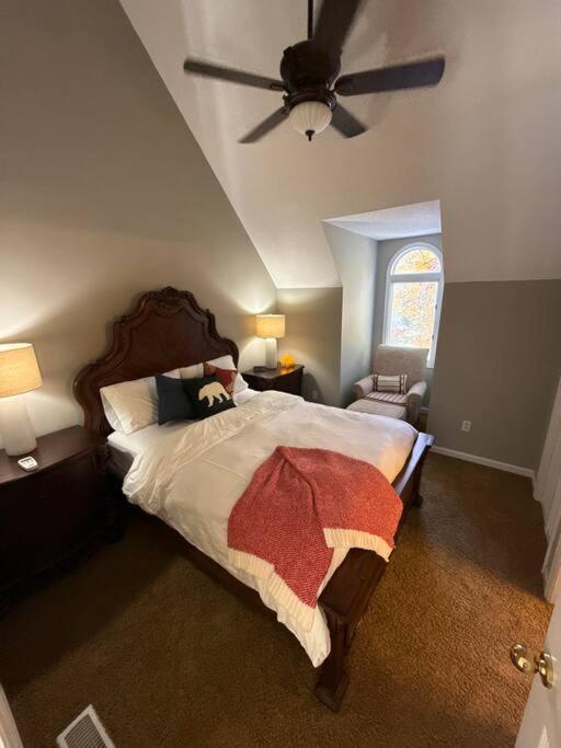Relax At Forge Chalet Tranquil Retreat Near Attractions Pigeon Forge Exterior photo